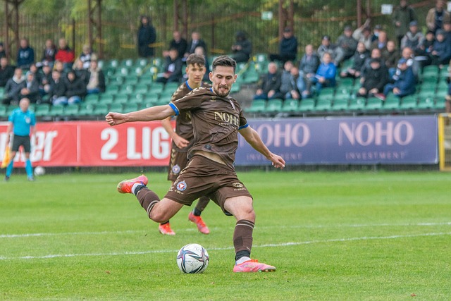 Evan Sidery：湖人队最近与猛龙队就雅各布-珀尔特尔的交易进行了接触.